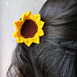 Home handmade crochet sunflower hair clutcher